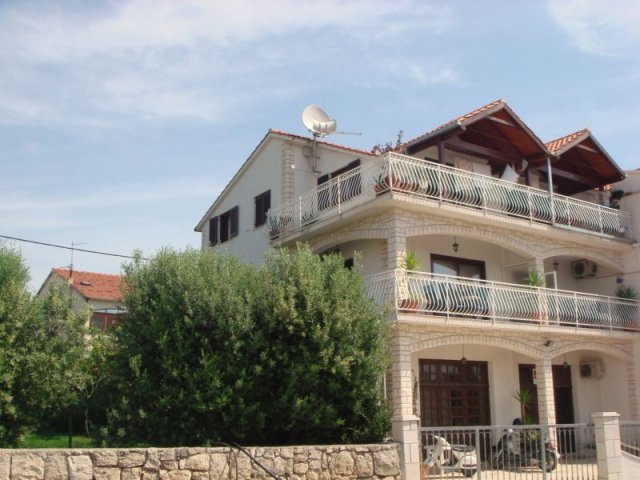 Apartmani Hrabar - Trogir AP1 (4+0)