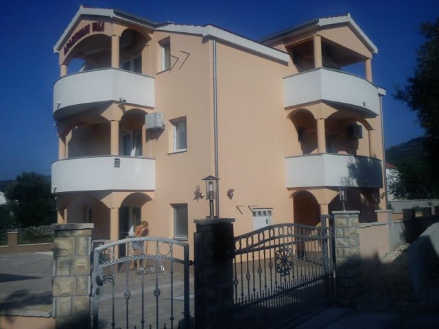 Apartmani Vala - Vinišće A4 (4+1)